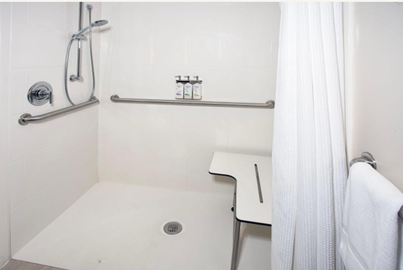 Candlewood Detroit Sterling Heights By Ihg 2*